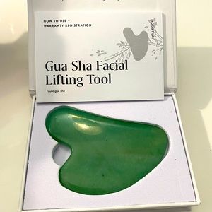 Mount Lai Gua Sha tool